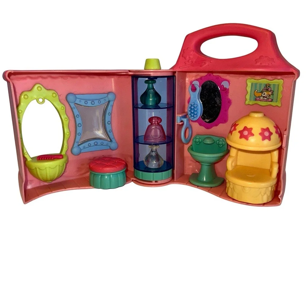 Littlest Pet‎ Shop Purr-Fection Salon LPS w/ Accessories Hasbro